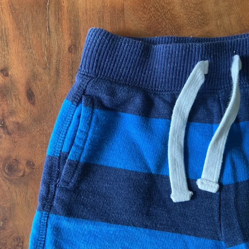 Old Navy boys bundle of two striped shorts blue yellow grey summer 18-24 months